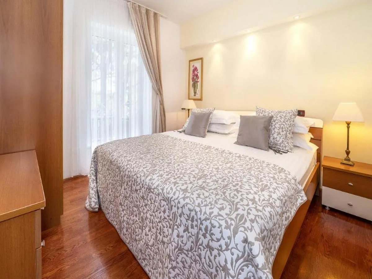 Vila Klara Malinska Porat  0*, Porat (Krk) Croazia